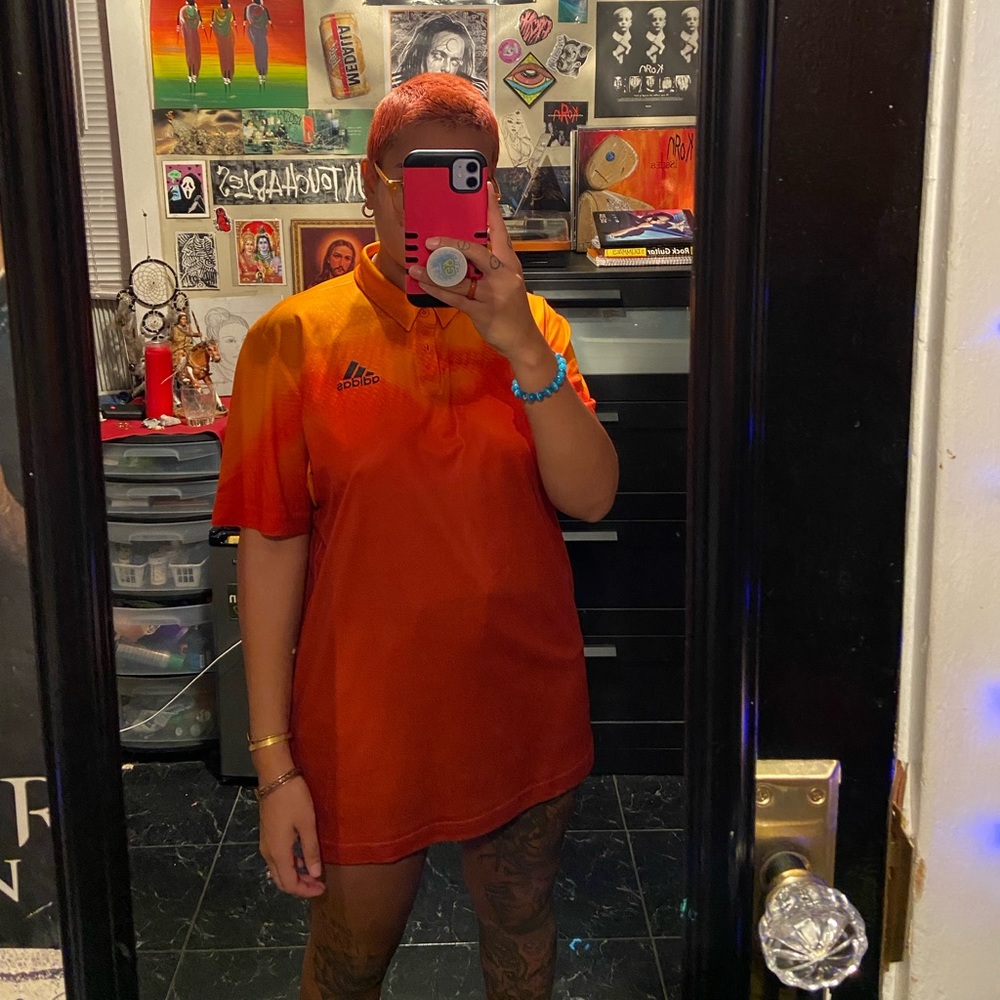 ORANGE ADIDAS CLIMALITE POLO SHIRT SIZE MEDIUM IN MENS
